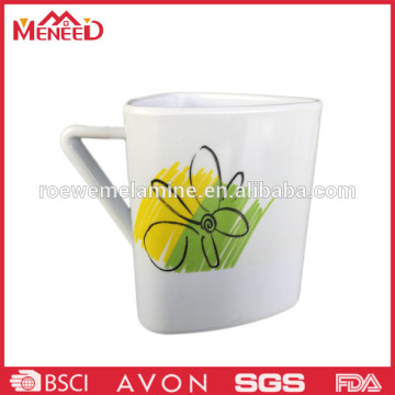 Melamine triangle shape mug