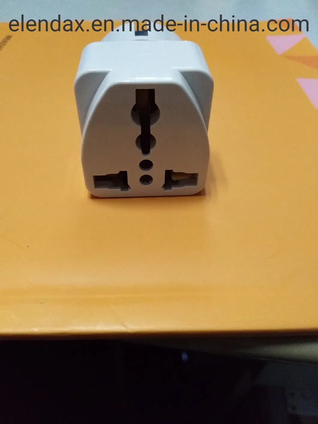 2-контактный разъем для универсальной розетки