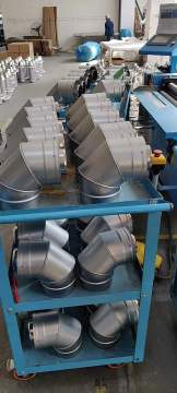 Calorifier flue pipe system