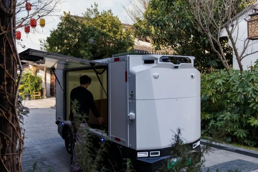 شاحنة لوجستية مستقلة في أمريكا الشمالية للتسليم متعدد المحطات في المناطق الحضرية