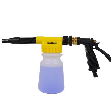 Car Wash Sprayer Connects to Any Garden Hose