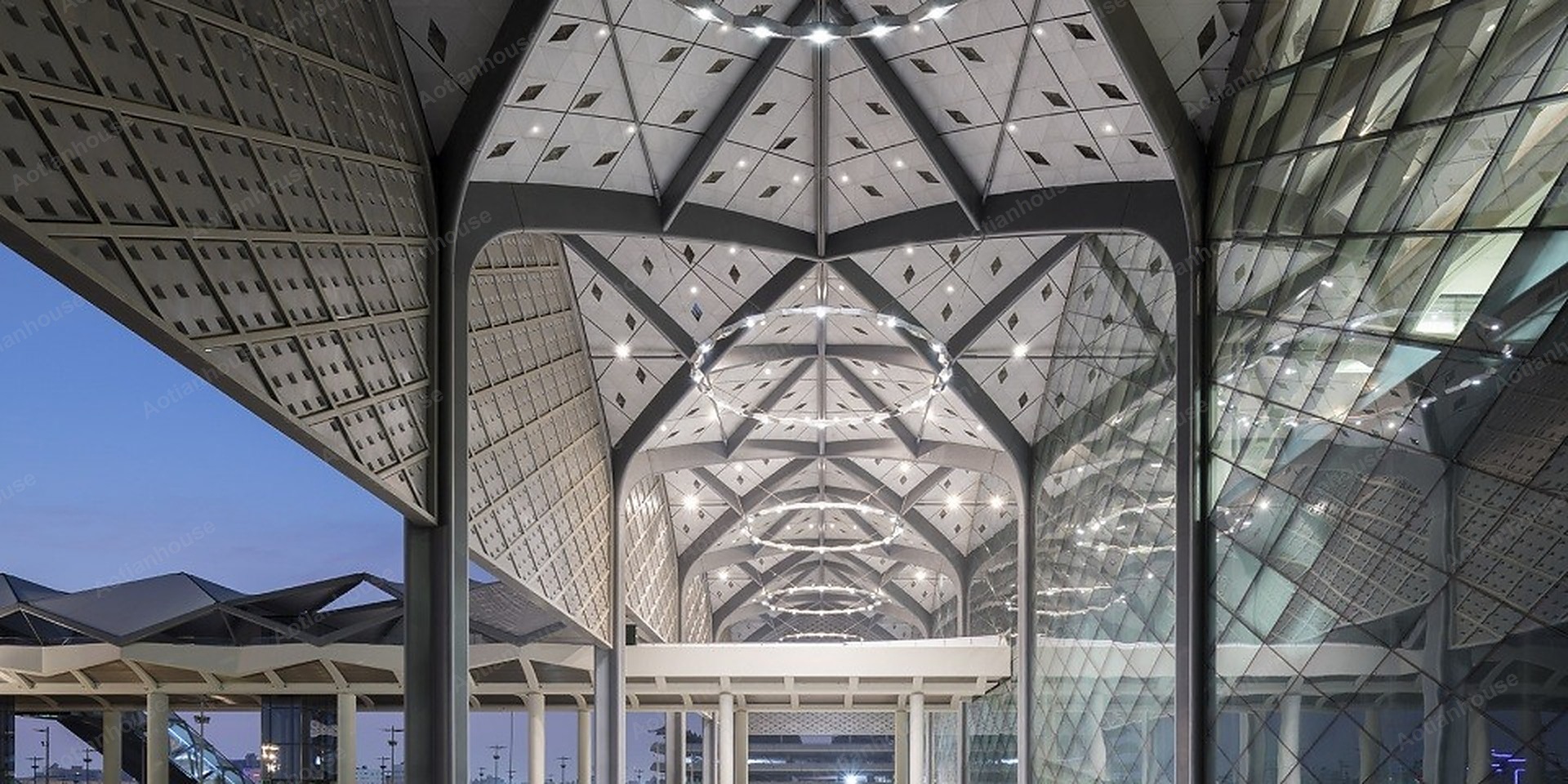 jeddah-central-station-article-03-steel-concourse-1920x960 jeddah-central-station-article-03-steel-concourse-1920x960