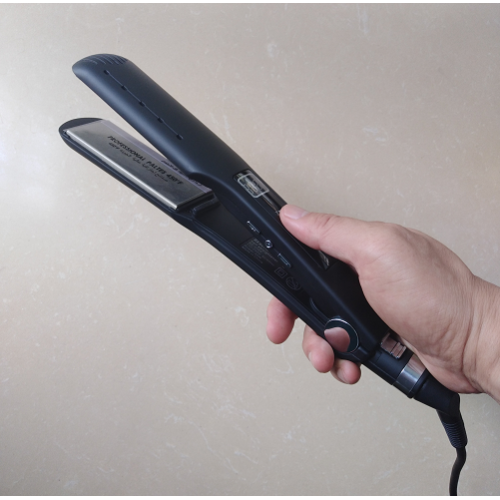 Latest Designed 180-230C Temp Regulating Hair Iron