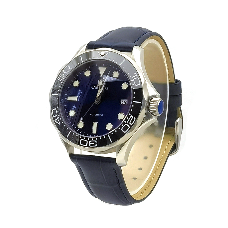 High quality Diving watch with rotating bezel