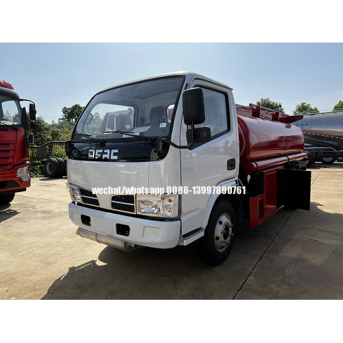 Dongfeng 4x2 5,000 ลิตรขนส่งน้ำมัน