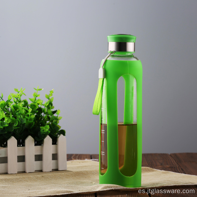 Botella de agua de vidrio de borosilicato con funda de silicona