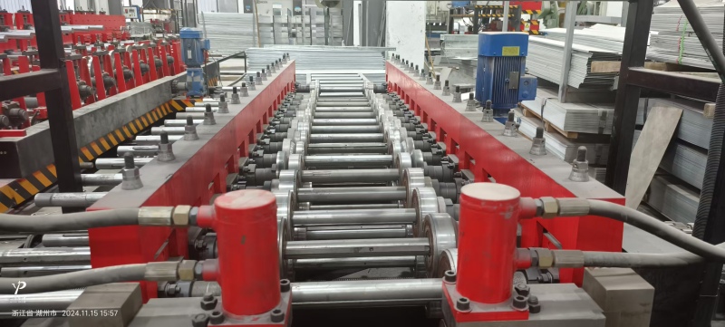 Reinforced Bridge Cover Forming Equipment by Yiping