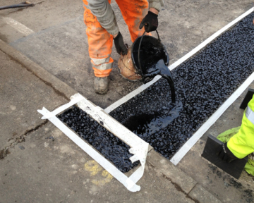Bitumen asphaltic expansion joints in concrete roads