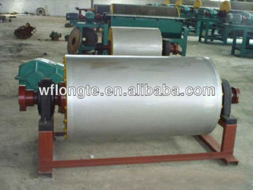 Permanent magnet separator roller for belt conveyor