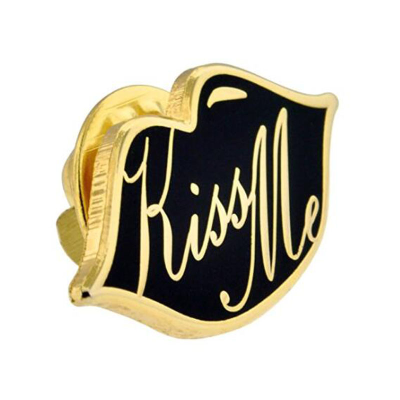 Kiss Me Lips Pin