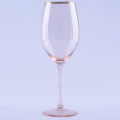 Verres à Vin Rouge De Couleur Rose Avec Bordure Dorée