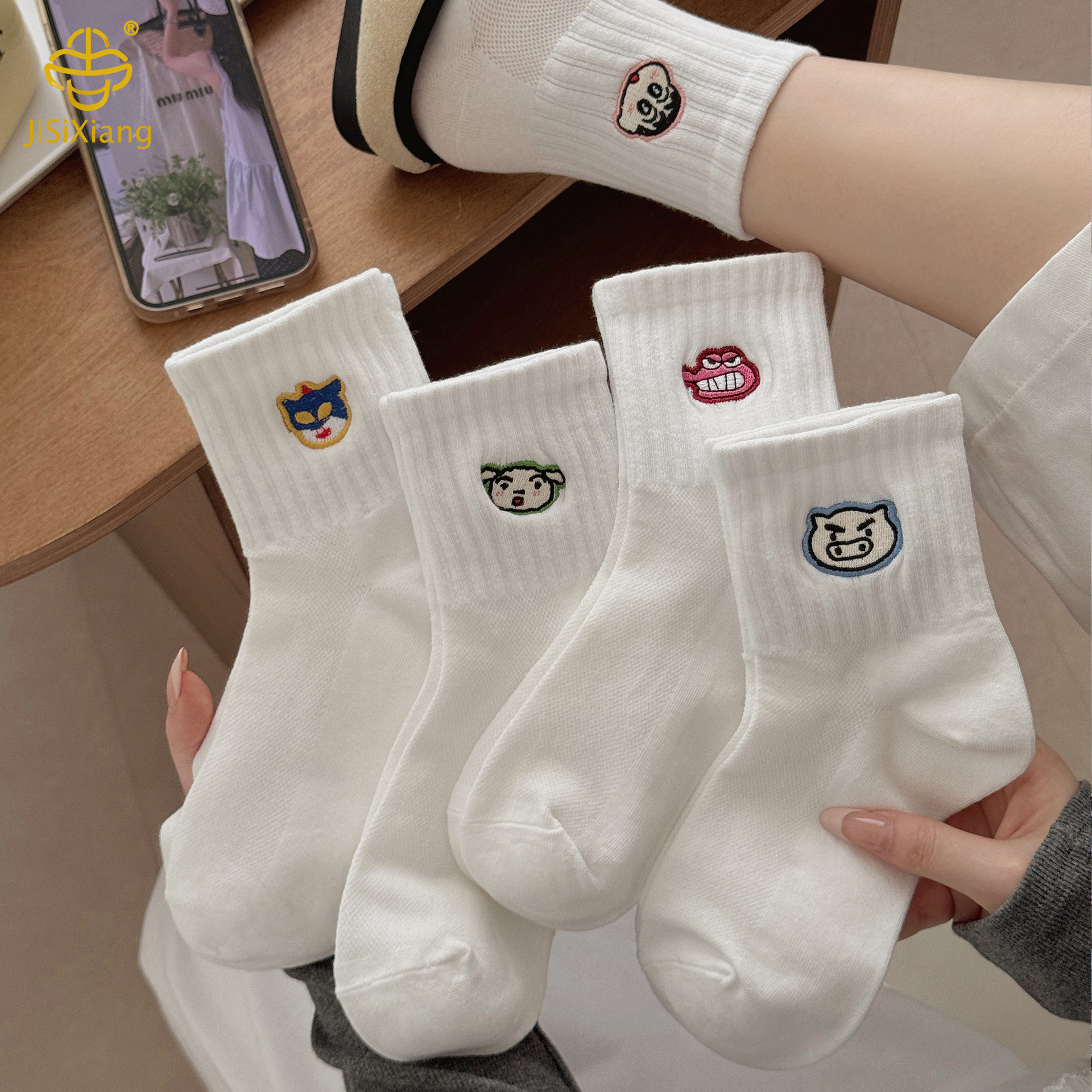 만화 귀여운 캐릭터 튜브 양말 Cartoon cute character tube socks
