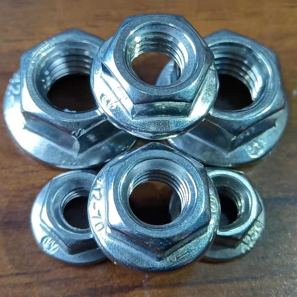 DIN6923 SS304 Silvery Hex Flange Nuts