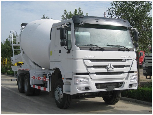 Chinese famous brand high quality SINOTRUCK cement concret mixer for sale