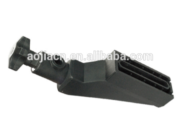 Adjustable conveyor side Bracket