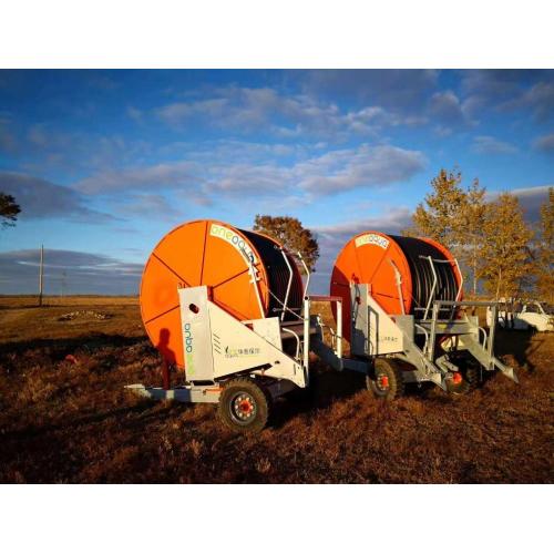 Irrigation en moulinet de tuyau potable avec pompe