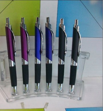 triangular click pen