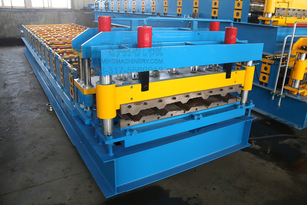 Roll forming machine, sheet metal roll machine, profile making machine