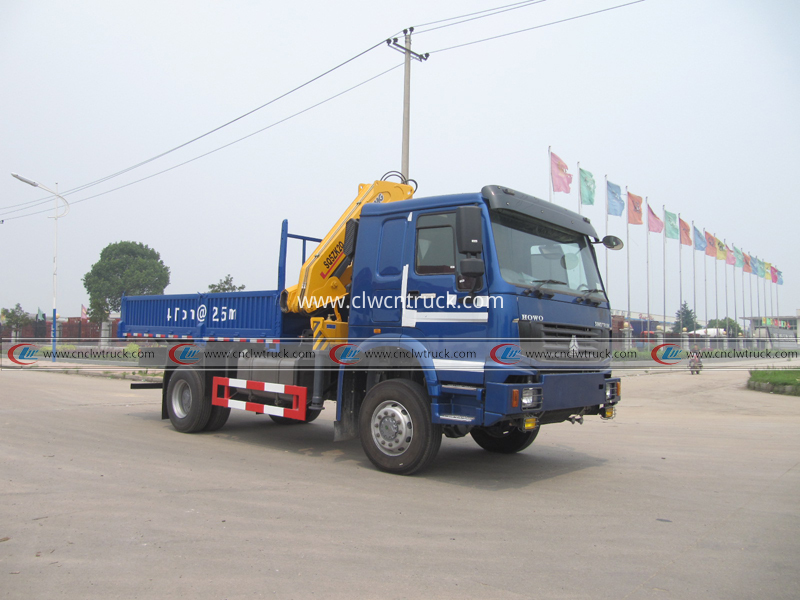 truck mounted crane 4tons