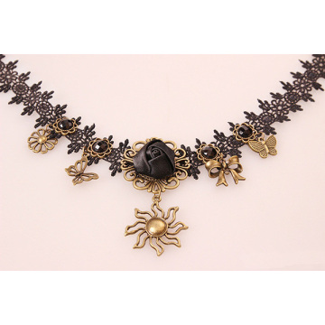 Collier pendentif en dentelle Vintage noir lever de soleil