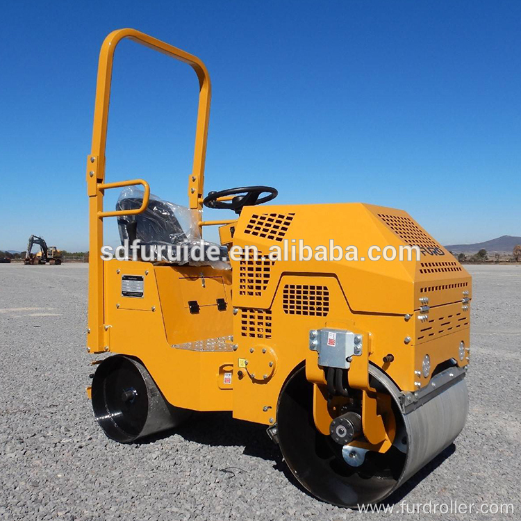 Ride-on Soil Vibratory Baby Roller Compactor