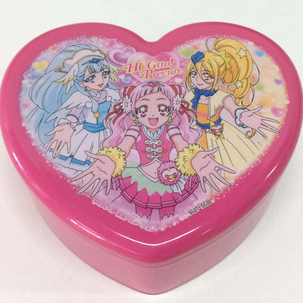 Plastic heart shaped jewelry box