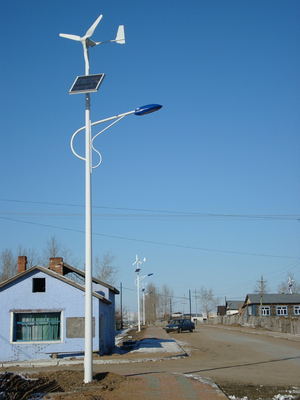 عالية الطاقة 60 واط الشمسية الرياح الهجين أضواء الشارع