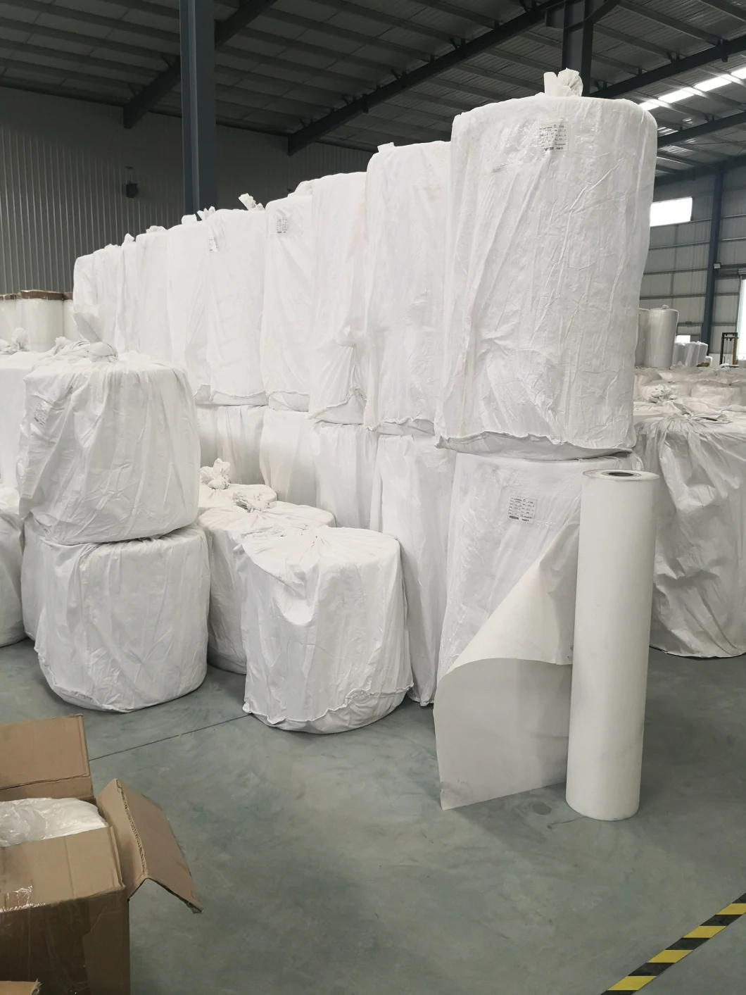 Agriculture Nonwoven Fabric UV Stabilized Crop Cover Fabric Frost Protection for Plants