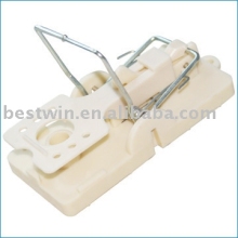 plastic mouse trap