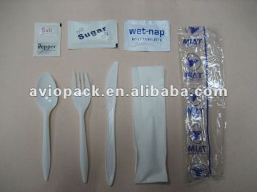 inflight cutlery set with napkin