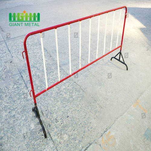 Portable crowd control fence panels