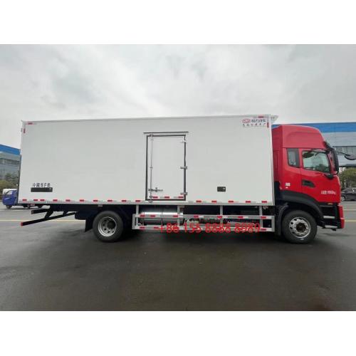 Dongfeng 8m Trak Van Box Freezer Mobile