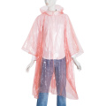 Poncho réfléchissant imperméable en plastique jetable adulte pour la pluie