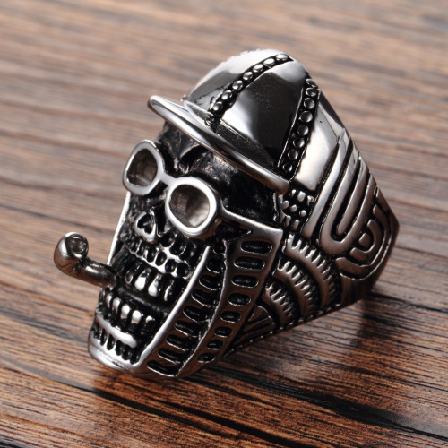 Smoker Skull Ring