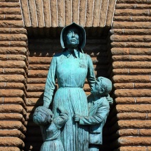 Antique famous duplicate life size bronze figure statue