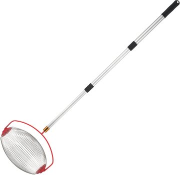 Adjustable Lightweight Garden Nut Picker and Rolling Gatherer for Outdoor Fruit Collection