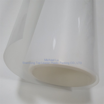 Material de rollo PP translúcido natural para una bandeja termoformada