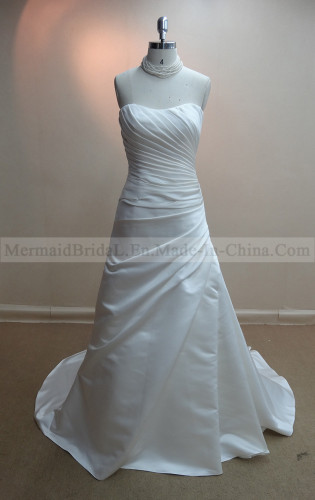 a-Line Pleats Ivory Satin Wedding Dress