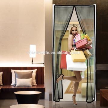 Magic Mesh Screen Door