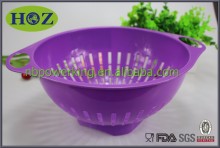 Multifunctional fruit and vegetable plastic colander