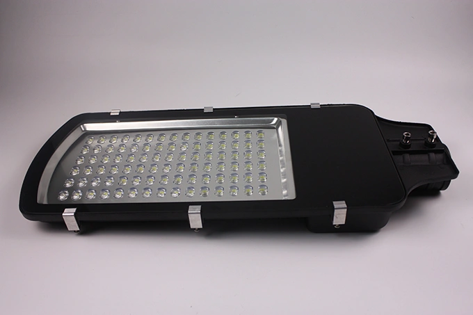 China SMD Outdoor 90W IP65 LED Street Light (SLRM 90W)