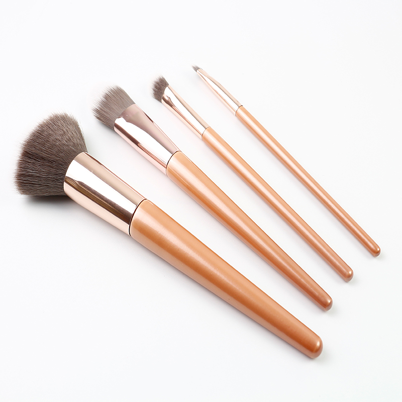 Pearl Orange Custom Makeup Brush