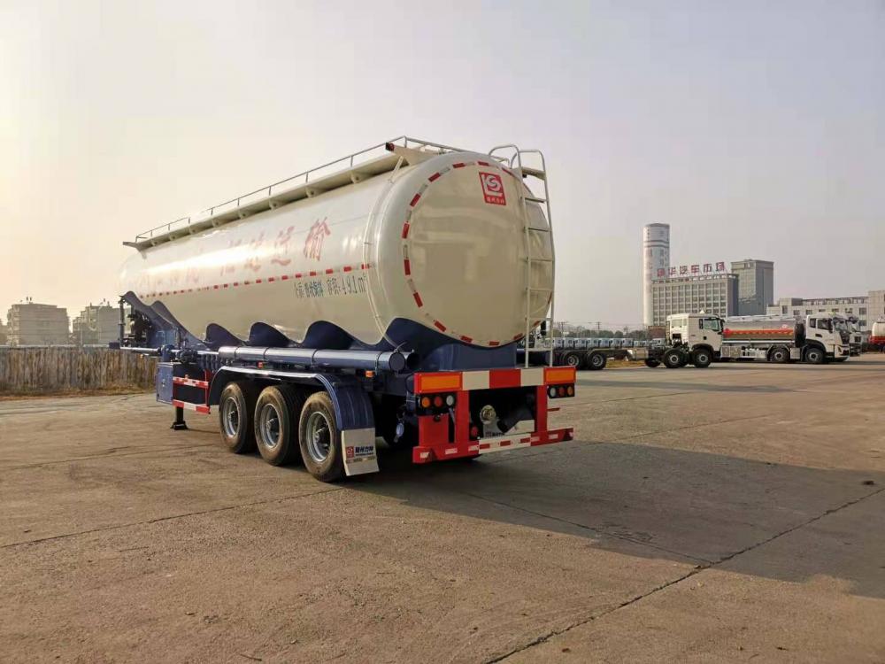 Bulk feed tank semi-trailer 50M3