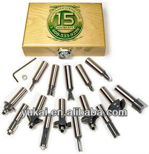 Solid carbide drill bit