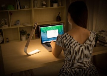 rechargeable table lamp