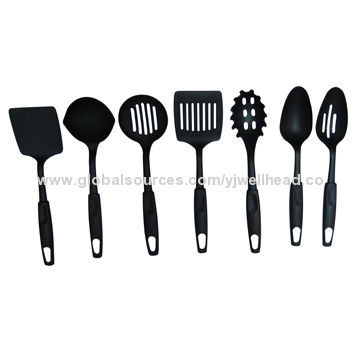 Nylon kitchen tools, ideal for use with non-stick cookwareNew