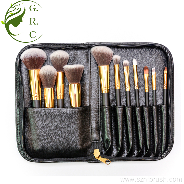 Professional makeup brush set