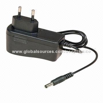 Nice EU plug 9V 500mA power adapter with white box packing, IC modchip design