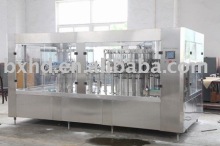 Carbonated beverage machine