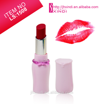 Long Lasting Moist LipstickLong Lasting Moist Lipstick